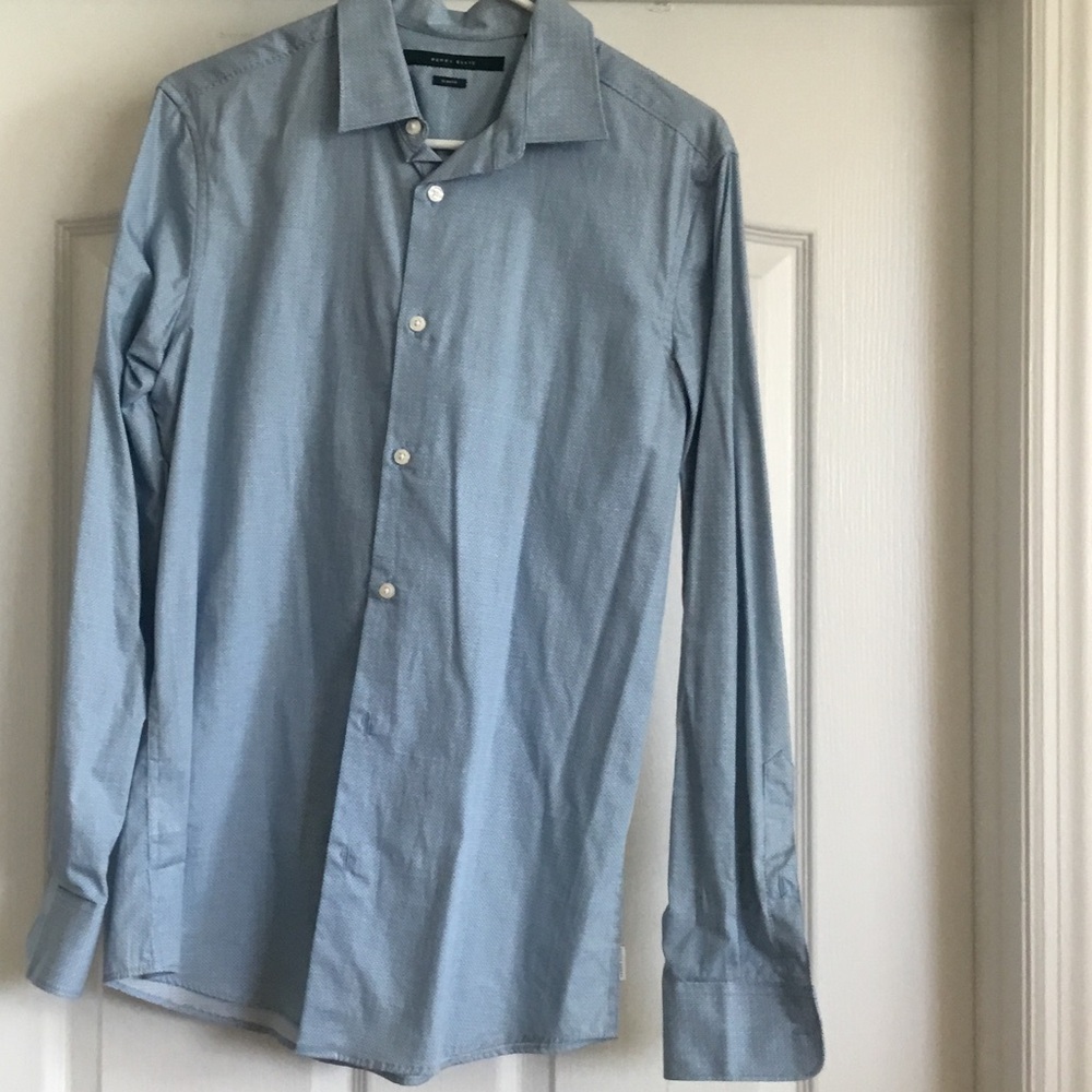 Perry Ellis Light Blue Dress Shirt Men’s Small